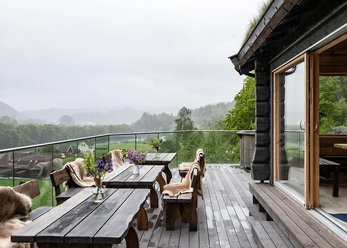 Mo Laksegard * סאנד